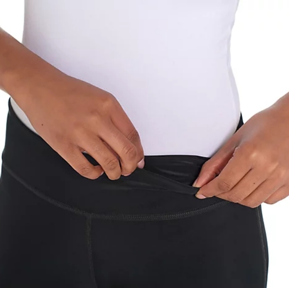 Susan Lucci collection petite ankle-length legging - Picture 3 of 3